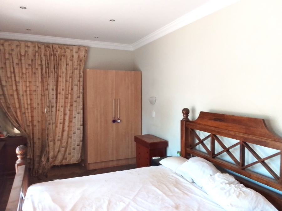 12 Bedroom Property for Sale in Olifantsnek North West